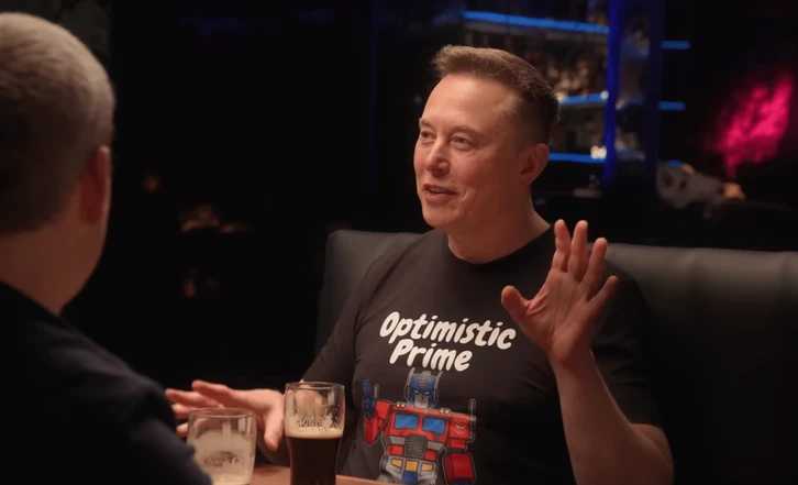 馬斯克:未來最強的公司形態(tài)會是純 AI + 純機器人閉環(huán)。